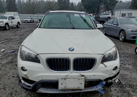 2013 BMW X1 xDrive28I z USA, uszkodzony, nr VIN WBAVL1C53DVR88097